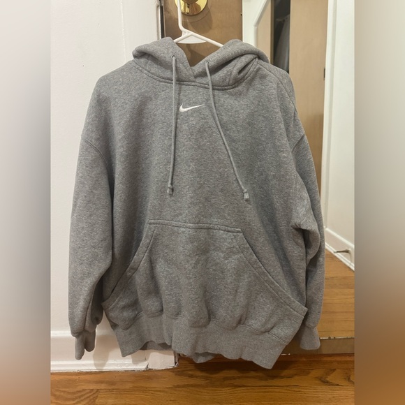 Nike - Sportswear Phoenix Fleece Women's Oversized Pullover Hoodie - Picture 2 of 4